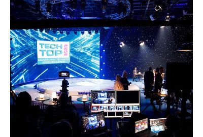 Nacionalinių technikos apdovanojimuose „Tech Top 2023” naujai suburta Rolando Mackevičiaus, Manto Stonkaus ir Naglio Bieranco grupė užkariavo internetą